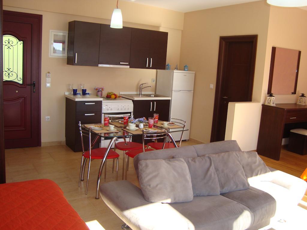 Mikros Gialos Apartments Oda fotoğraf