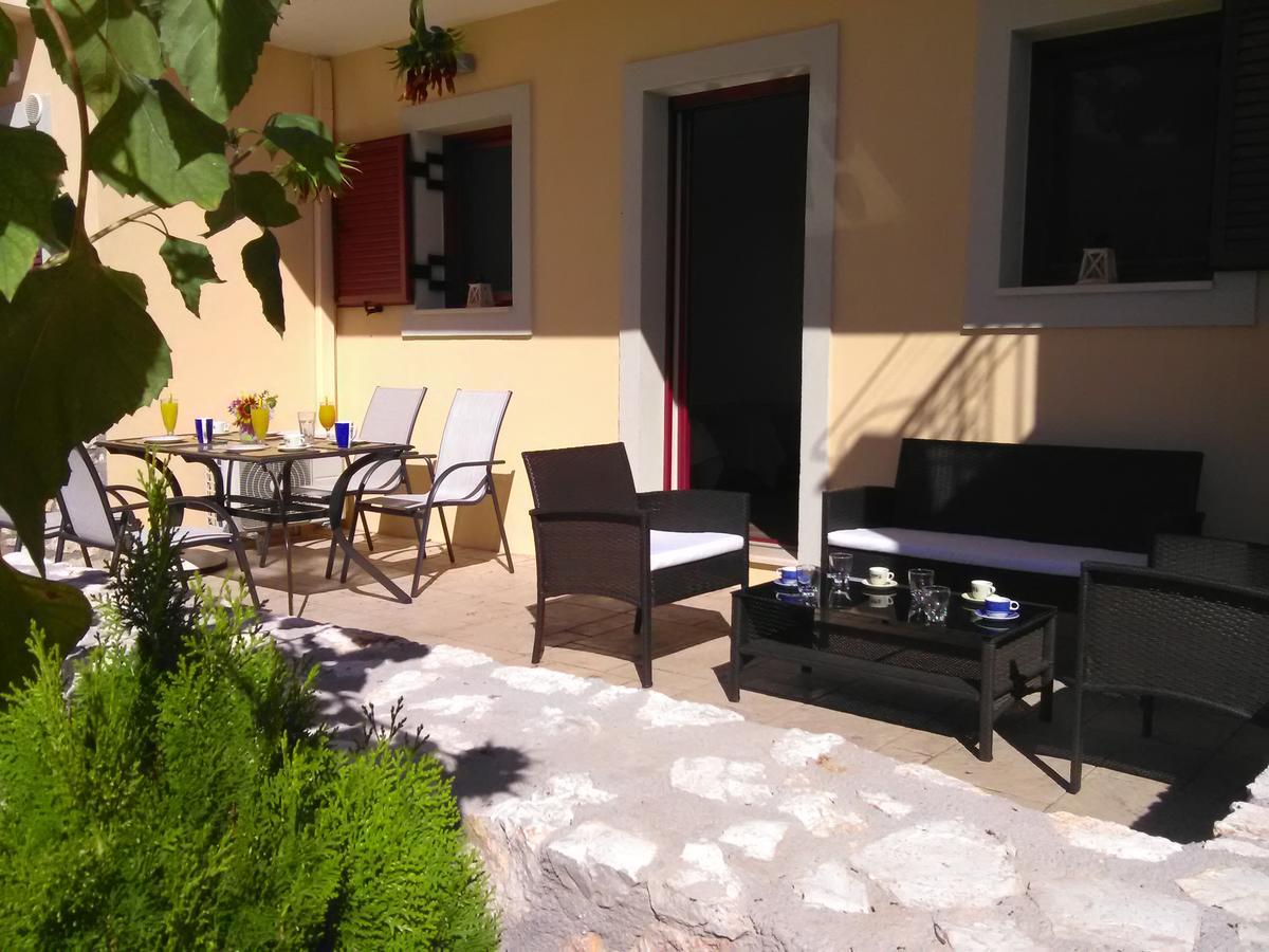 Mikros Gialos Apartments Dış mekan fotoğraf