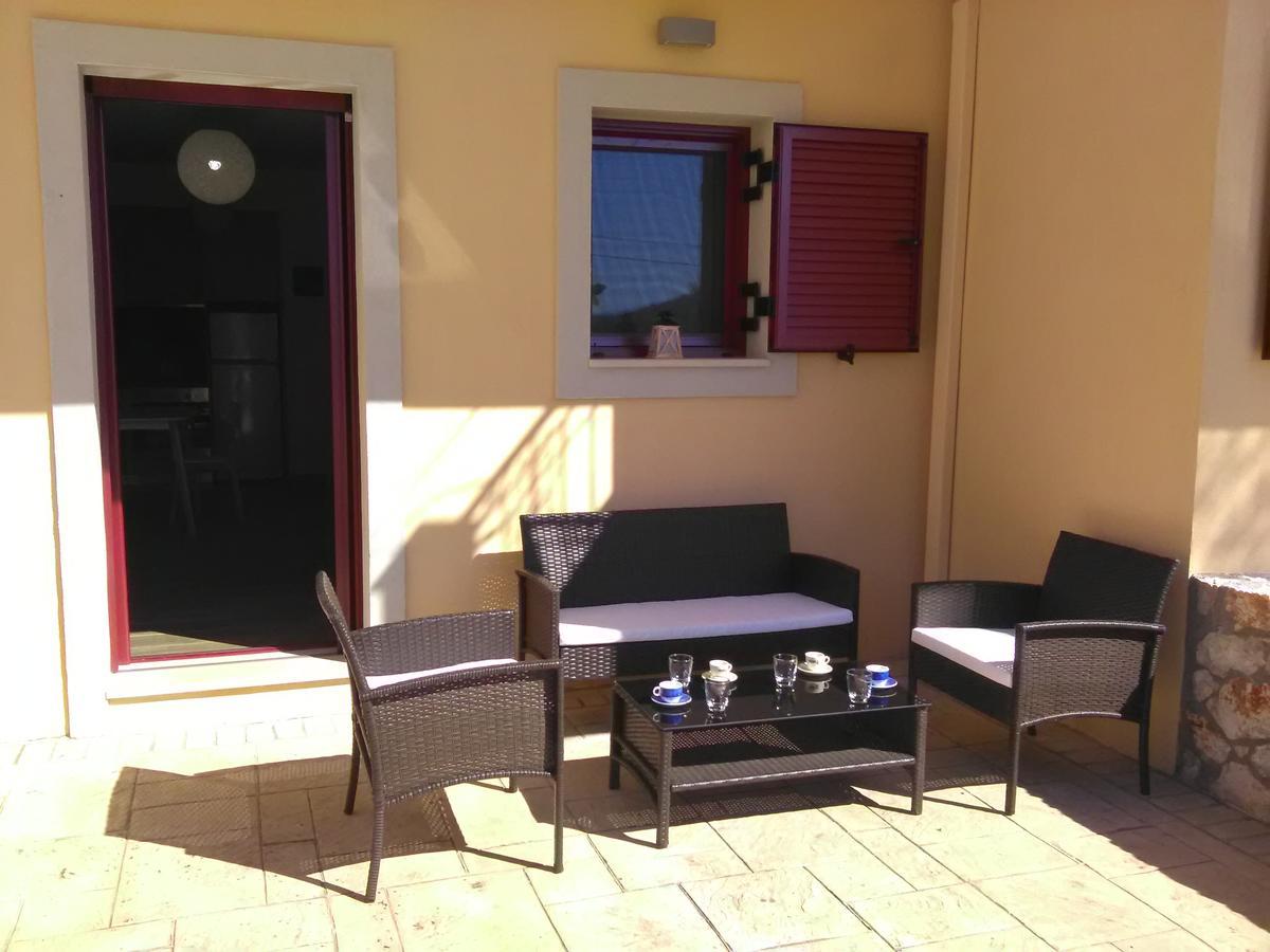 Mikros Gialos Apartments Dış mekan fotoğraf